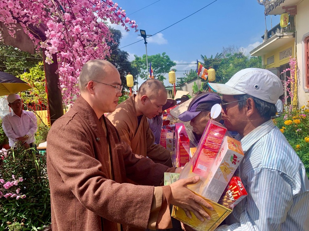 Xuân yêu thương – Hành trình gieo hạt lành từ chùa Phổ Lại
