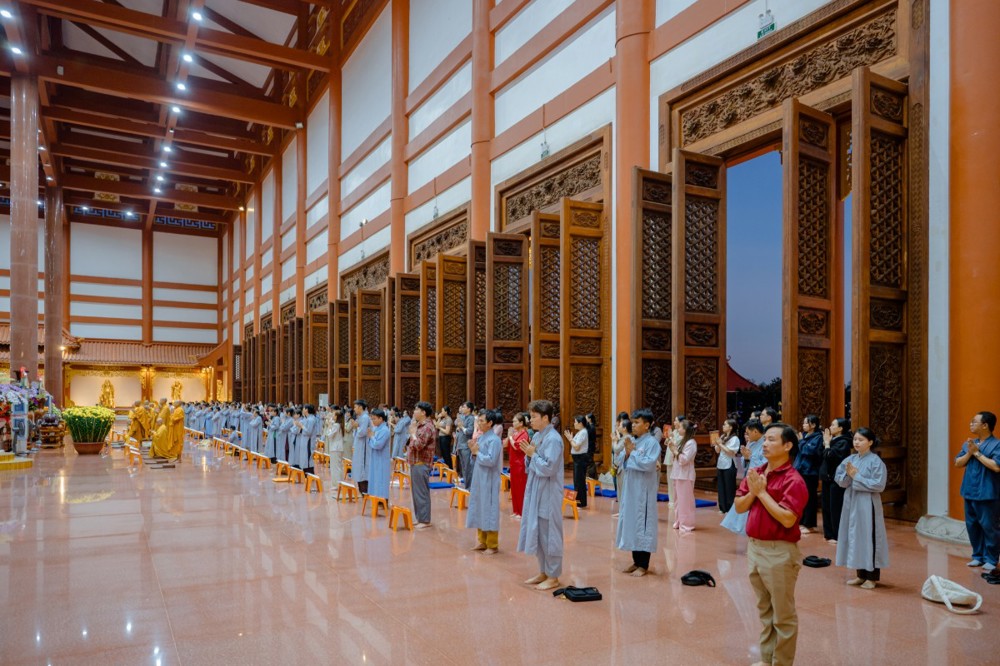 Đồng Nai: Hàng trăm Phật tử về chùa Quốc Ân Khải Tường để sám hối và nghe pháp thoại đầu năm