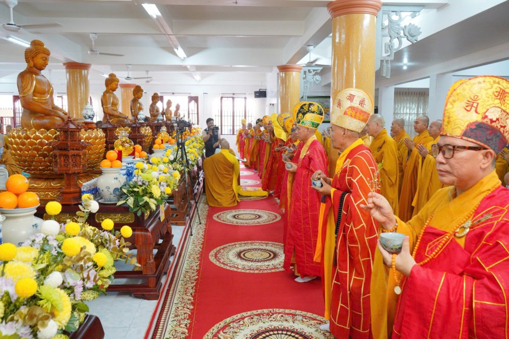 Đồng Tháp: Chùa Nam An tổ chức Pháp hội Dược Sư Thất Châu cầu bình an đầu năm Bính Ngọ