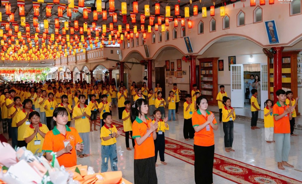 Cà Mau: Khóa tu “Suối Nguồn Yêu Thương” tại chùa Vạn Phước, xã Nguyễn Việt Khái