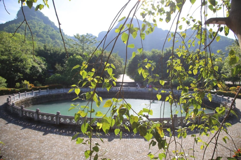 Bí ẩn giếng Ngọc hàng trăm năm tuổi ở chùa Bái Đính  1