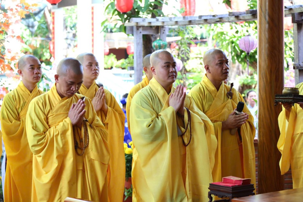 TP.HCM: Lễ tạ đàn Dược Sư tại chùa Linh Sơn Cổ Tự