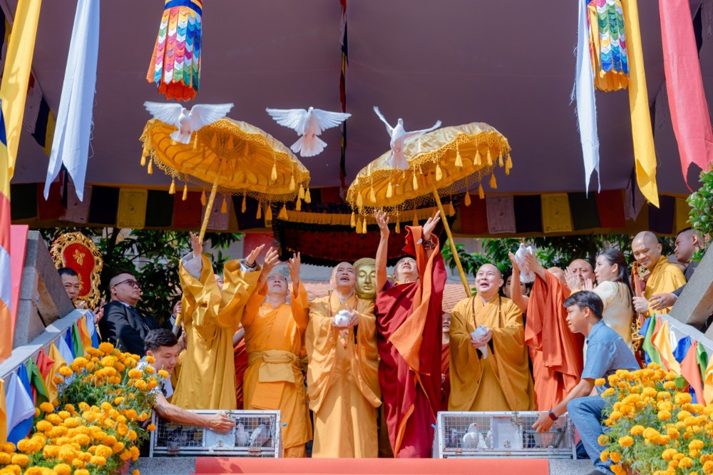 TP.HCM: Khai mạc đại lễ cầu nguyện hòa bình thế giới lần thứ VI - lan tỏa tinh thần giao lưu Phật giáo Việt Nam - Bhutan