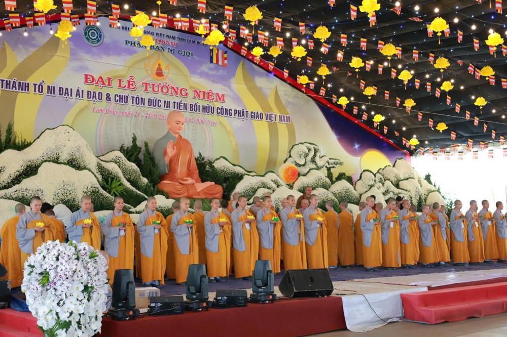 Lâm Đồng: Triệu hoa khoe sắc sẵn sàng cho Đại lễ tưởng niệm Đức Thánh Tổ Ni Đại Ái Đạo