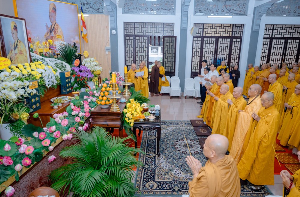 Trung ương Giáo hội tưởng niệm Đức đệ nhất Chủ tịch Hội đồng Trị sự