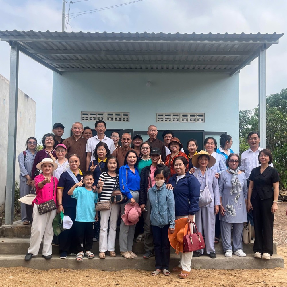 Chùa Minh Giác (TP.HCM) bàn giao nhà tình thương, trao 50 phần quà tại Lâm Đồng