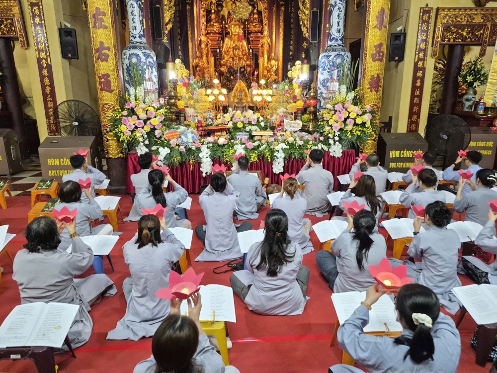 Câu lạc bộ Thanh Thiếu niên Phật tử chùa Quán Sứ kỷ niệm ngày vía Bồ-tát Quán Thế Âm