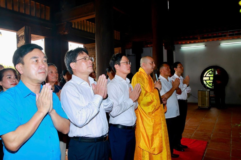 Hải Phòng: Lễ dâng hương tưởng niệm 46 năm ngày mất của cố Chủ tịch nước Tôn Ðức Thắng