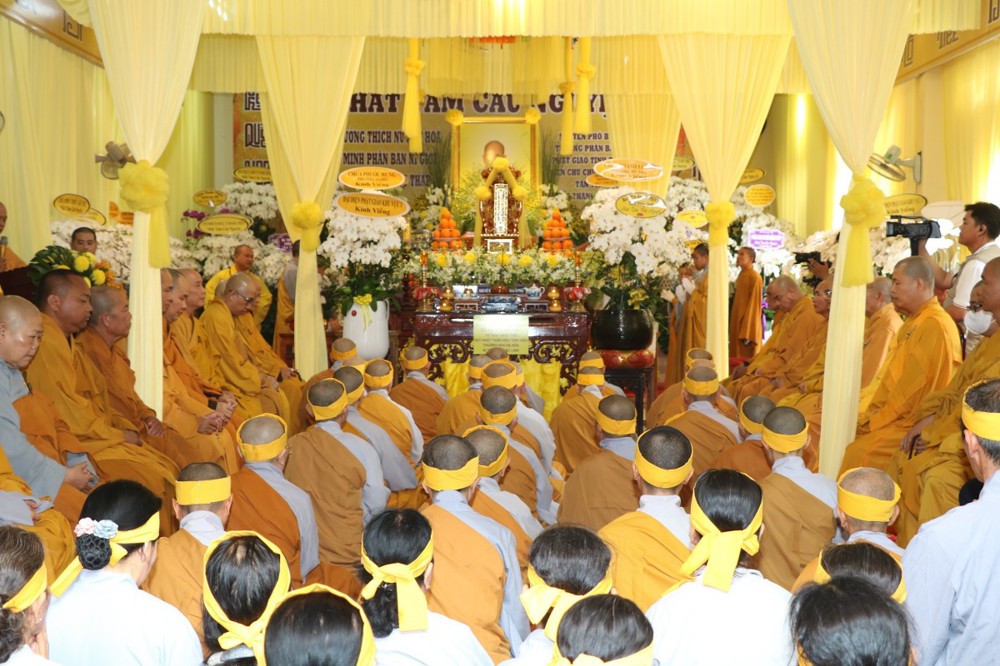 Đồng Tháp: Lễ truy niệm và phụng tống kim quan Ni trưởng Thích Nữ Như Hòa nhập bảo tháp