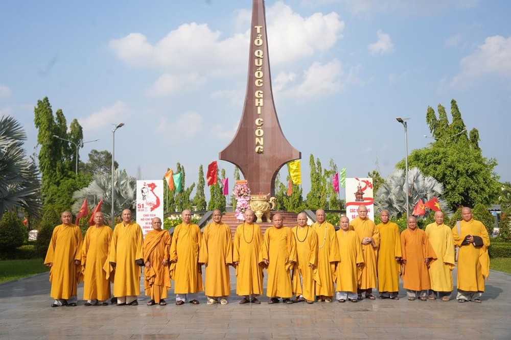 Tây Ninh: Tưởng niệm Anh linh Anh hùng Liệt sĩ trước thềm Đại hội Đại biểu Phật giáo lần thứ I