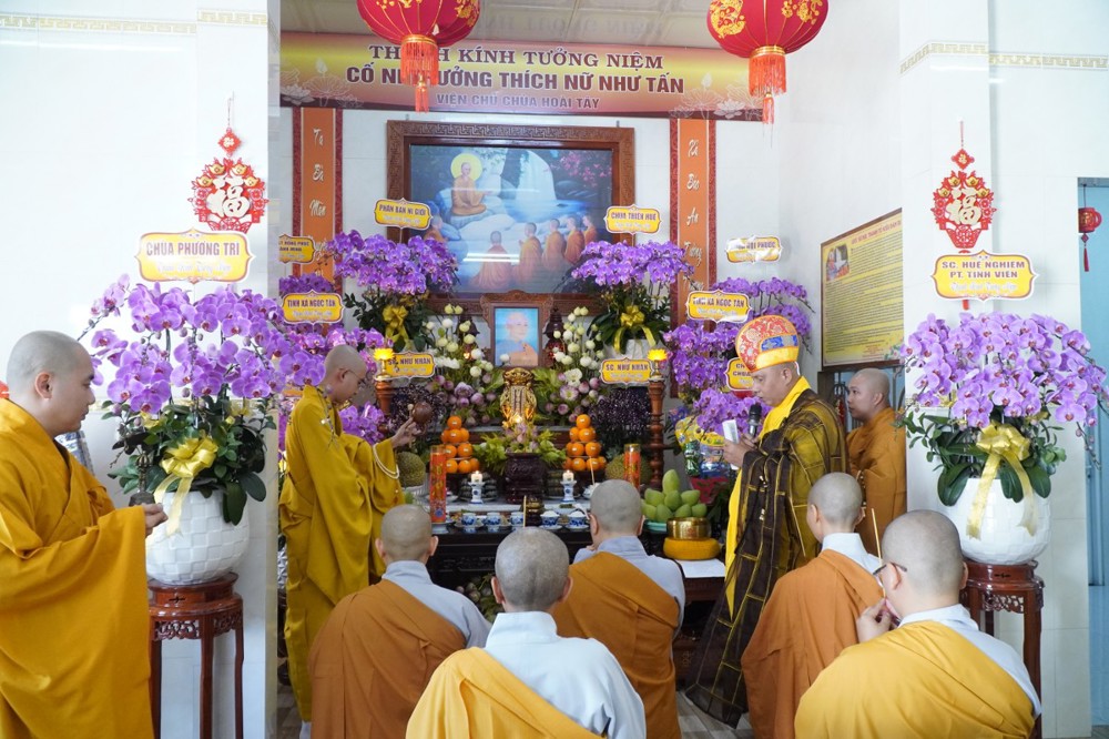 Đồng Tháp: Trang nghiêm Lễ Húy kỵ lần thứ 35 Ni trưởng Thích Nữ Như Tấn – Viện chủ chùa Hoài Tây