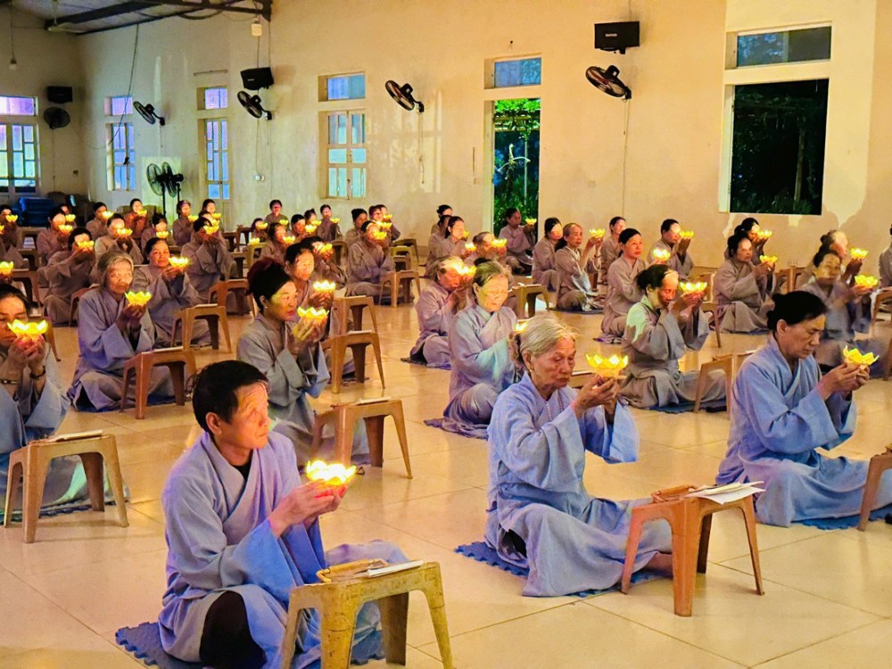 Thanh Hóa: Dâng hoa đăng – Thỉnh chuông u minh hướng về nguồn cội, tịnh hóa ba nghiệp nhân tiết Thanh Minh 2026