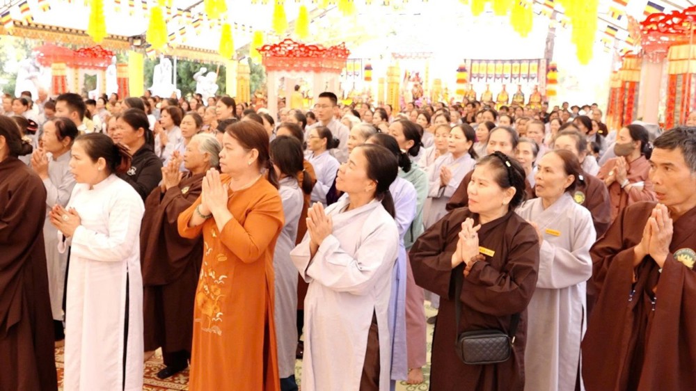 Quảng Ngãi: Hàng ngàn người dự Đại lễ kỳ siêu “Uống nước nhớ nguồn” tại chùa Khánh Lâm (Măng Đen)