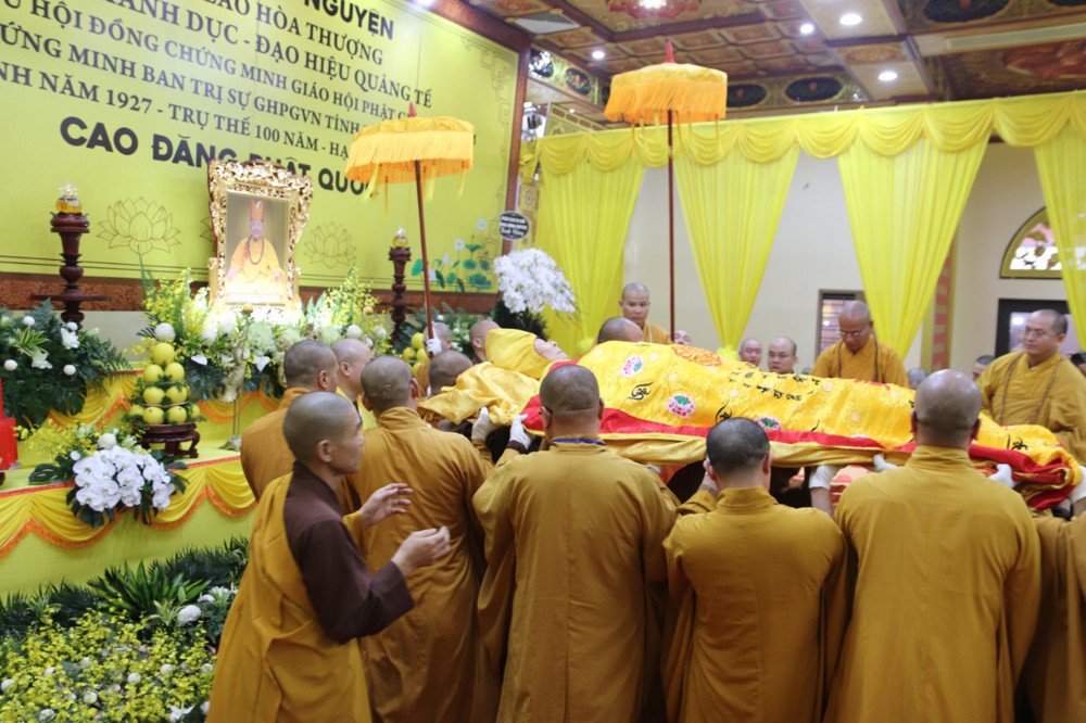 Hưng Yên: Trang nghiêm cử hành Lễ nhập kim quan nhục thân Trưởng lão Hoà thượng Thích Thanh Dục, Phó Pháp chủ HĐCM GHPGVN