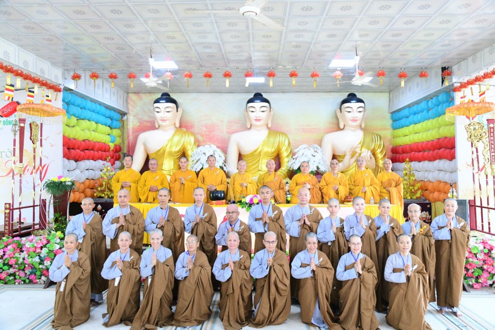 Cần Thơ: Khai mạc khóa tu “Phương trời thong dong” lần thứ 9: Gieo duyên xuất gia, mở lối an lạc