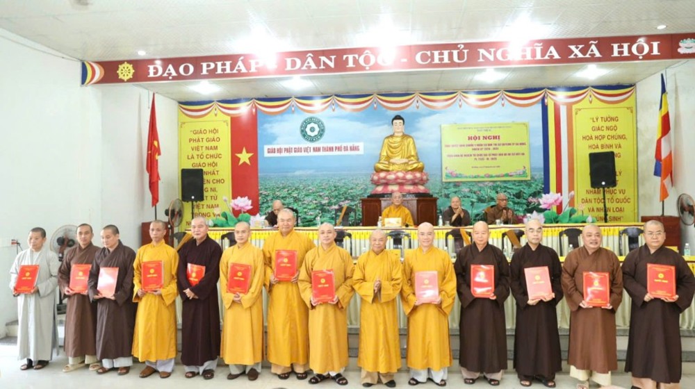 Đà Nẵng: Trao quyết định chuẩn y nhân sự Ban Trị sự GHPGVN TP.Đà Nẵng nhiệm kỳ 2026–2031, triển khai Phật sự trọng tâm