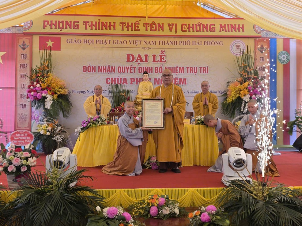 Hải Phòng: Lễ công bố và trao quyết định trụ trì chùa Phúc Nghiêm đến Sư cô Thích An Nhẫn
