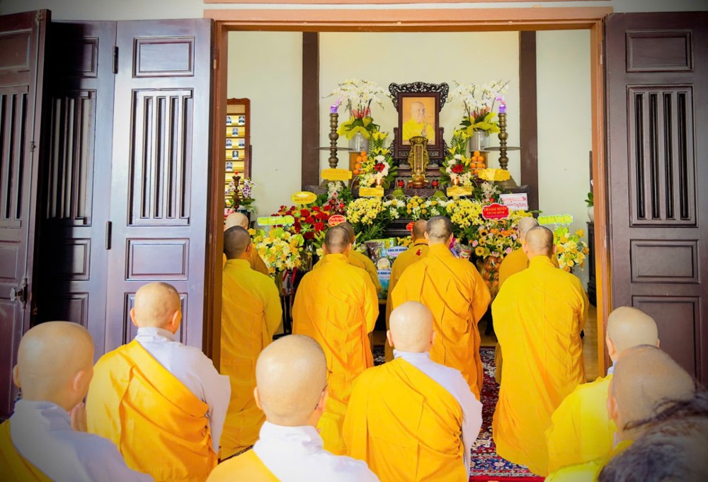 Đà Nẵng: Chùa Minh Đức trang nghiêm Lễ tưởng niệm Ân sư và hiệp kỵ chư tiền bối hữu công