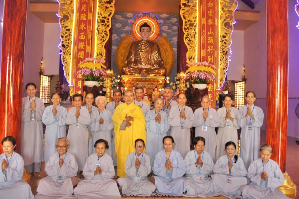 Vĩnh Long: Chùa Thắng Quang tổ chức khóa tu “Một ngày an lạc” cho Phật tử