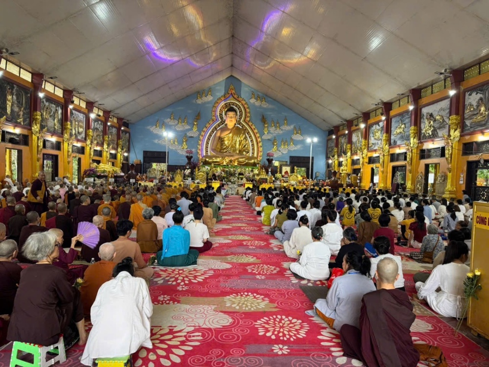 TP. Đồng Nai: Hơn 500 thiền sinh tham dự khóa thiền Vipassana ngày dịp lễ