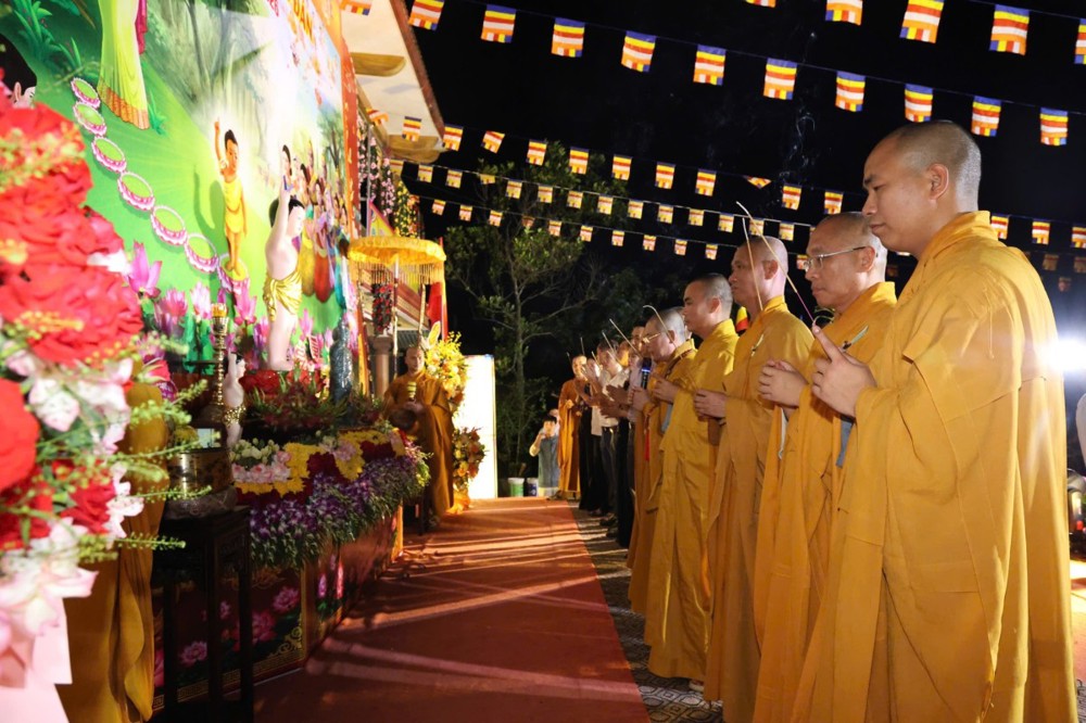 Hà Tĩnh: Trang nghiêm Đại lễ Phật đản Phật lịch 2570 tại chùa Xuân Đài