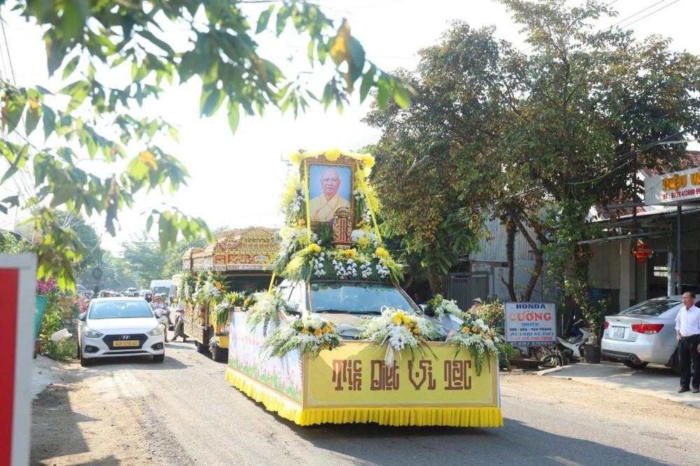 Trang nghiêm Lễ truy niệm và phụng tống kim quan Trưởng lão Hòa thượng Thích Phước Minh nhập bảo tháp