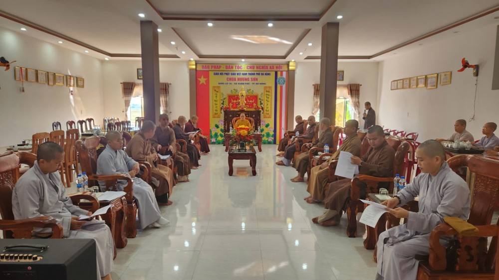Đà Nẵng: Họp triển khai công tác tổ chức Đại lễ Phật đản PL.2570 – DL.2026 tại chùa Hương Sơn