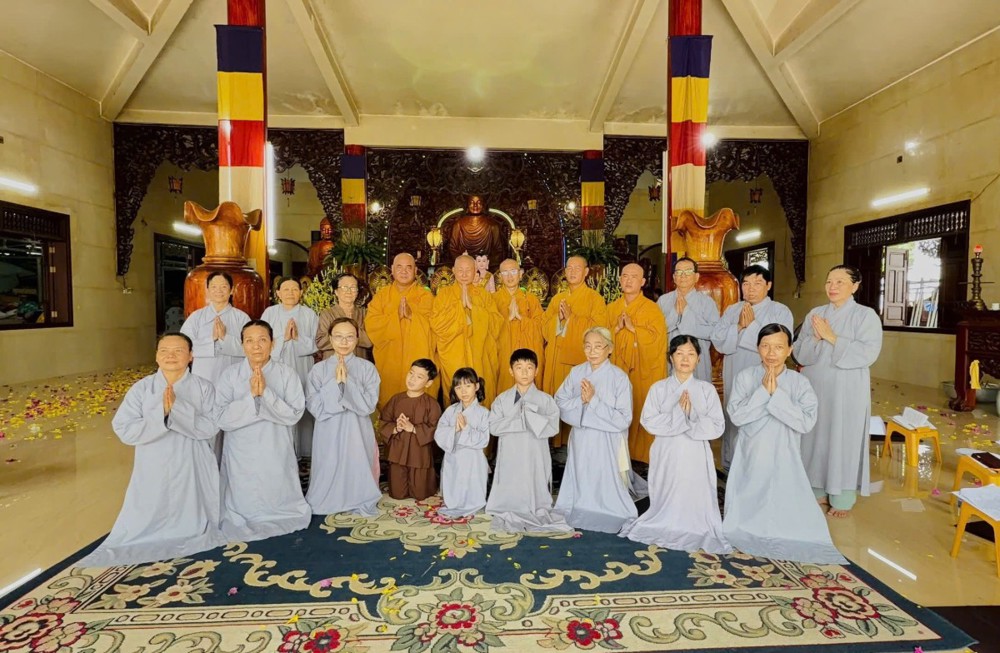 Vĩnh Long: Trang nghiêm Lễ Tắm Phật tại Chùa Long Khánh nhân mùa Phật Đản PL.2570 – DL.2026