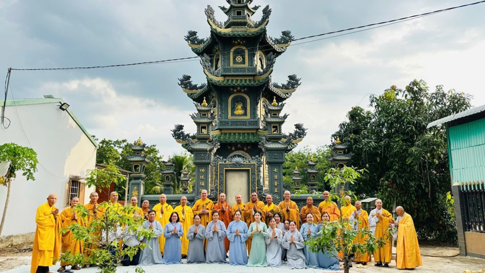 Đồng Nai: Ban Trị sự Phật giáo thành phố dâng hương tưởng niệm cố Trưởng lão Hòa thượng Thích Nhuận Thanh