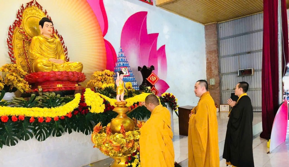 Thanh Hóa: Chư Tăng, Phật tử chùa Khải Nam kính mừng Đại lễ Phật đản PL.2570 - DL.2026