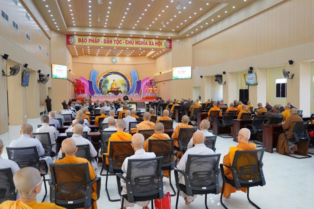 An Giang: Họp lệ Tăng sự khu vực Văn phòng 1 triển khai công tác tổ chức Đại lễ Phật đản, An cư kiết hạ PL.2570