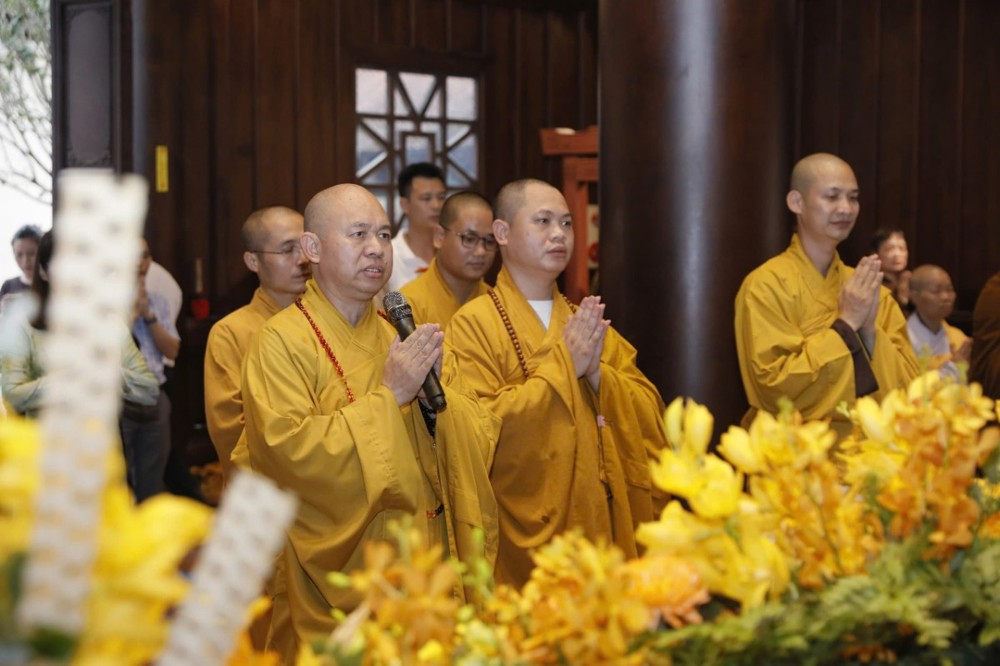 Điện Biên: Lễ Cầu siêu - Thắp nến tri ân tưởng niệm các Anh hùng liệt sĩ tại Điện Biên 