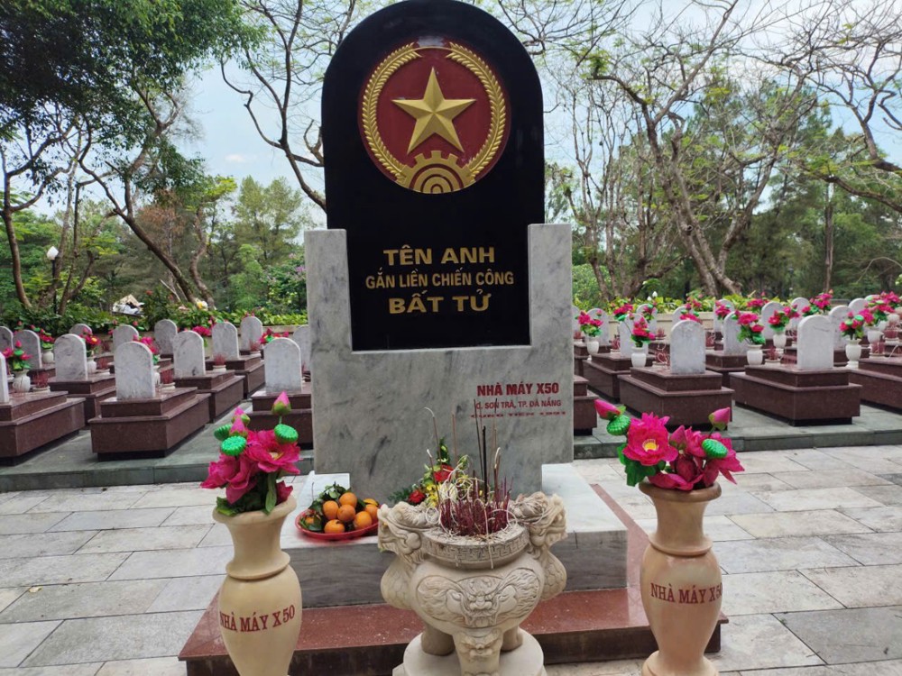 Đà Nẵng: Chùa Pháp Lâm cầu siêu các liệt sĩ tại nghĩa trang Liệt sĩ Quốc gia Trường Sơn