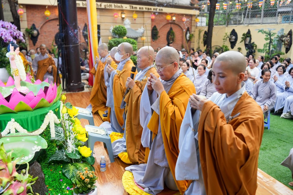 TP.HCM: Tịnh thất Pháp Thủy trang nghiêm cử hành Đại lễ Phật đản PL.2570