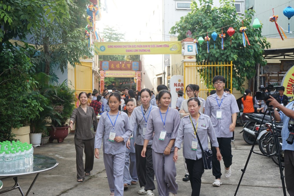 Đà Nẵng: Khai mạc khóa tu tuổi trẻ “làm mới chính mình” tại Tổ đình Bảo Quang sư nữ