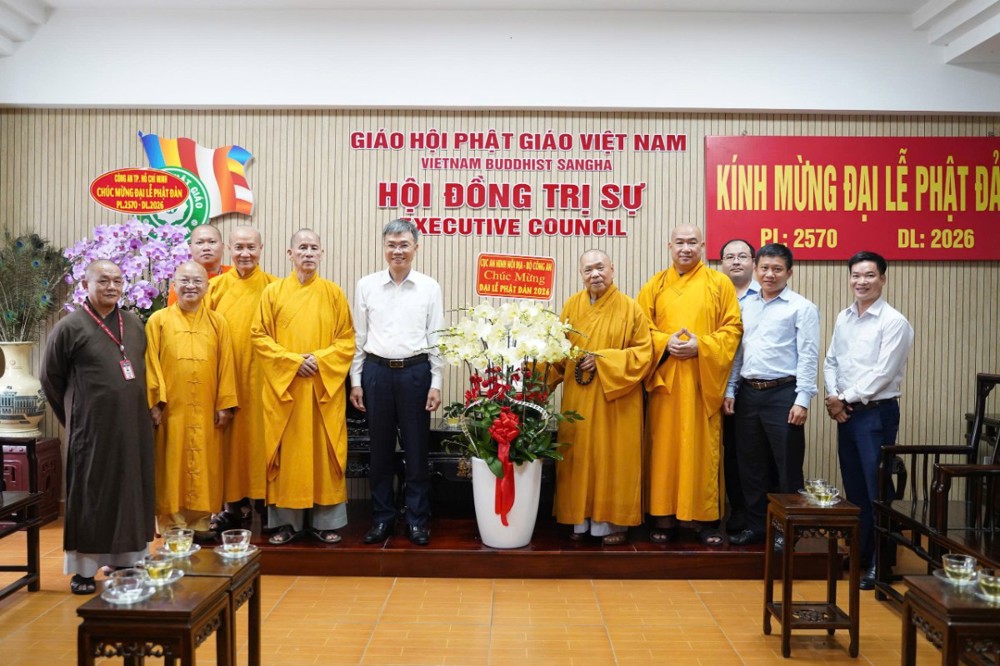 TP.HCM: Bộ Công an, Công an thành phố chúc mừng Phật đản PL.2570 đến Trung ương GHPGVN