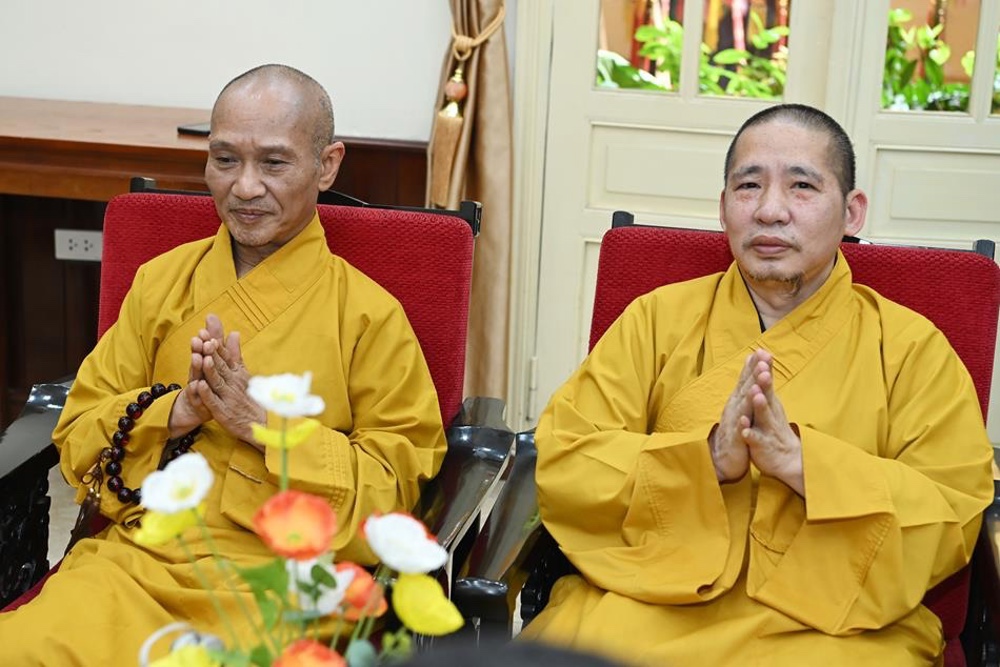 Lào Cai: Đoàn công tác Tỉnh ủy, HĐND, UBND, Ủy ban MTTQ Việt Nam tỉnh thăm và chúc mừng Trung ương GHPGVN nhân mùa Phật đản PL.2570插图12