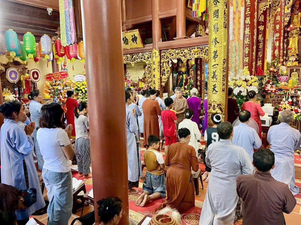 Nghệ An: Chùa Đông Yên trang nghiêm cử hành nghi thức tắm Phật và nhiều hoạt động ý nghĩa nhân mùa Phật đản PL.2570 – DL.2026