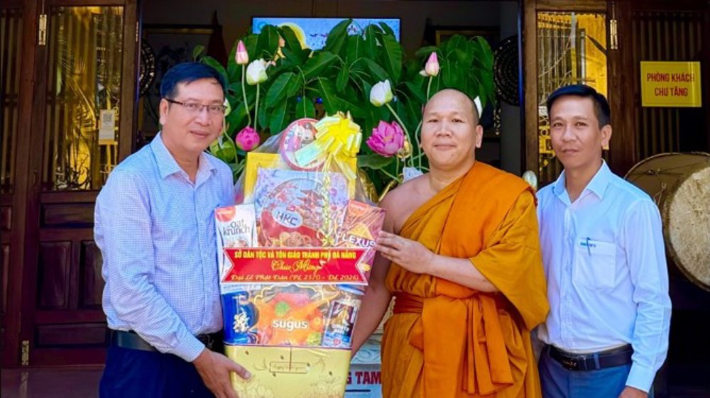 Đà Nẵng: Lãnh đạo Sở Dân tộc và Tôn giáo thành phố thăm, chúc mừng Đại lễ Phật đản Vesak 2570 tại chùa Tam Bảo