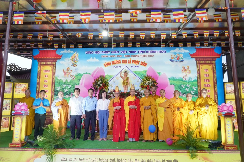 Khánh Hòa: Chùa Long Sơn - Đạo tràng Thiện Đạo long trọng tổ chức khóa tu một ngày và Đại lễ Phật đản PL. 2570