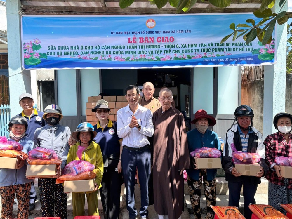 Chùa Minh Giác bàn giao nhà tình thương, trao quà đến hộ khó khăn tại Lâm Đồng