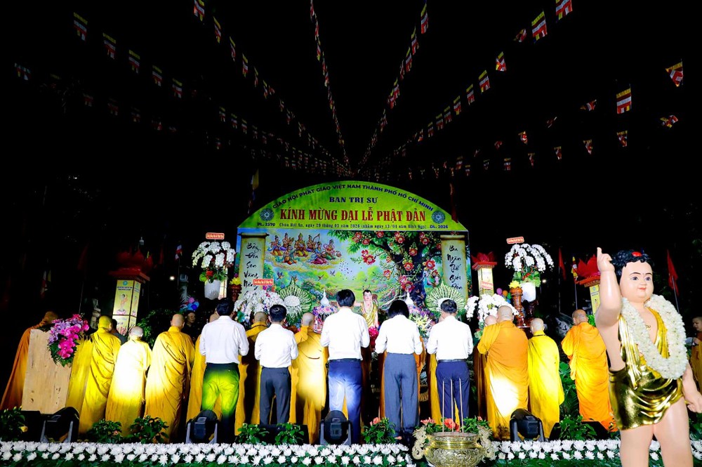 TP.HCM: Trang nghiêm đón mừng Đại lễ Phật đản PL.2570 tại Ban Trị sự Phật giáo (khu vực Bình Dương) 