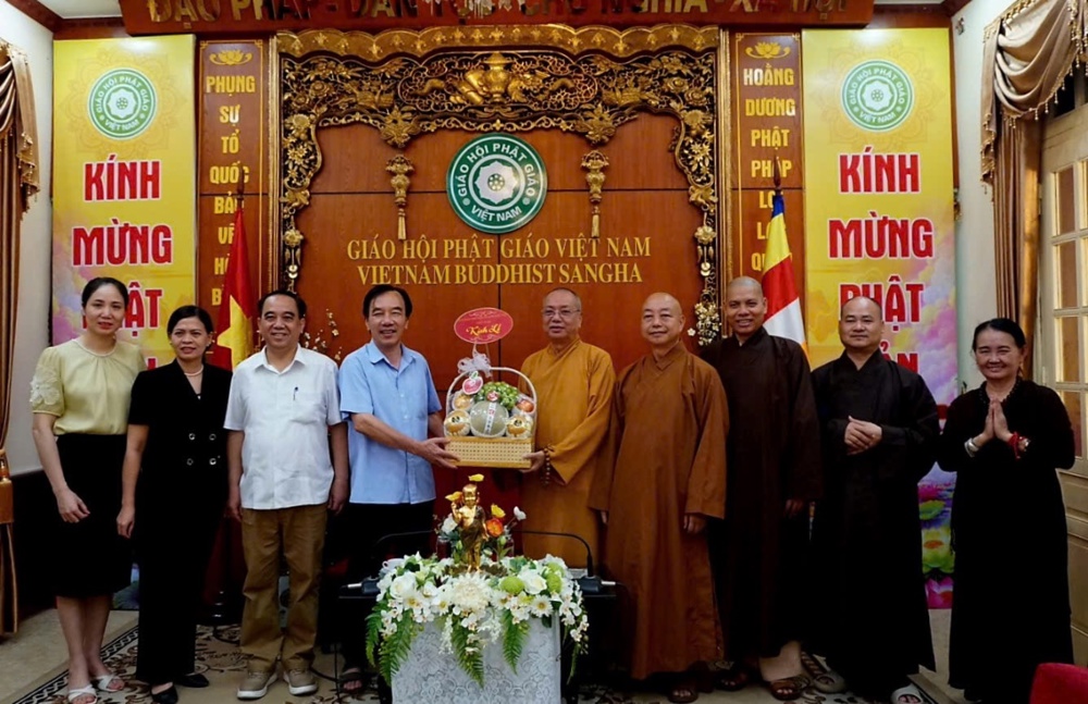 Hội bảo trợ người khuyết tật mừng Đại lễ Phật đản PL.2570