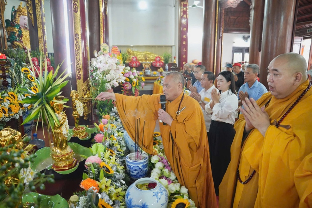 Ban đại diện Phật giáo liên phường Hoàng Mai hân hoan kính mừng Phật đản PL.2570 - DL.2026
