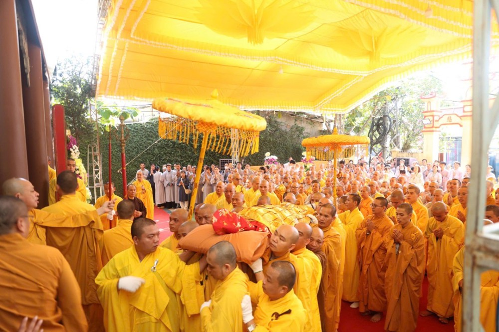 Đà Nẵng: Trang nghiêm cử hành lễ nhập kim quan Hòa thượng Thích Phước Minh tại chùa Long Hoa