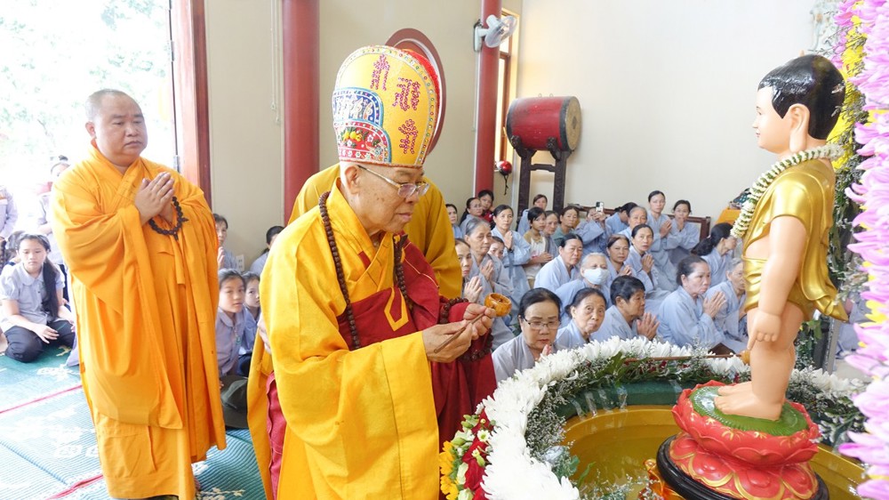 Quảng Ngãi: Chùa Huệ Quang tổ chức Đại lễ Phật đản PL.2570 và công bố Trạch cử Đại đức Thích Nhuận Quang trụ trì chùa Huệ Quang