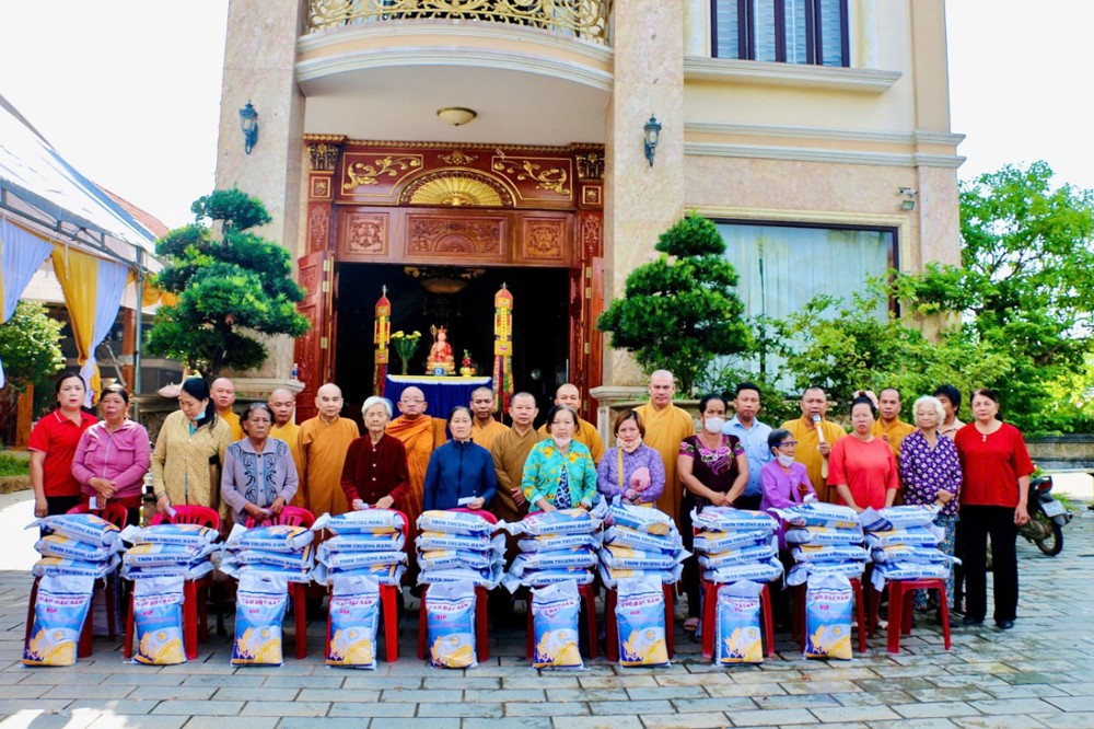 Đồng Nai: Lễ chung thất hương linh cụ ông Lê Quang Hạnh – Ngời sáng đạo hiếu trong ánh đạo vàng