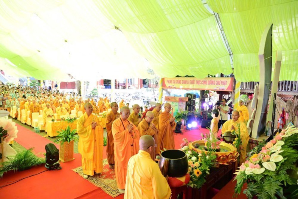 Lâm Đồng: Khu vực Văn phòng III Phật giáo tỉnh trang nghiêm tổ chức Đại lễ Phật đản PL.2570 tại chùa Pháp Hoa
