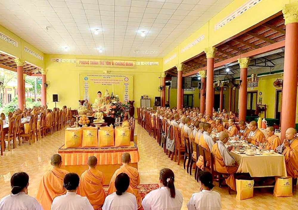 Đồng Nai: Thiền viện Pháp Sơn thành kính cúng dường mùa An cư tại Tịnh nghiệp đạo tràng chùa Pháp Quang