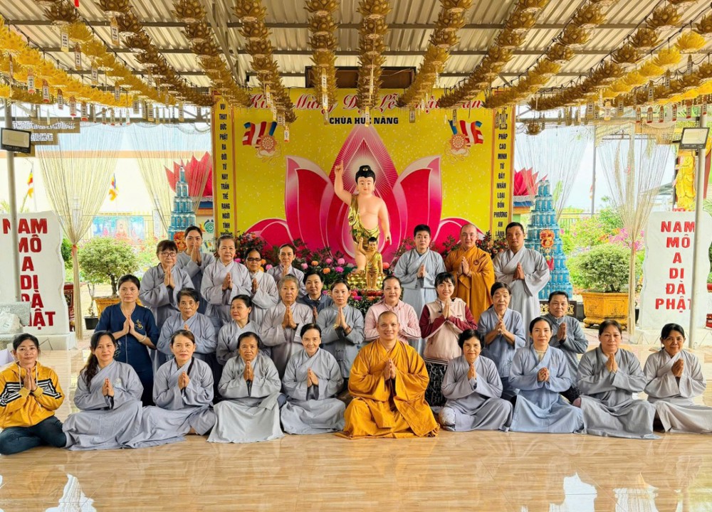 Vĩnh Long: Ánh đạo từ bi lan tỏa trong lễ tắm Phật tại chùa Huệ Năng kính mừng Phật đản PL.2570 - DL.2026
